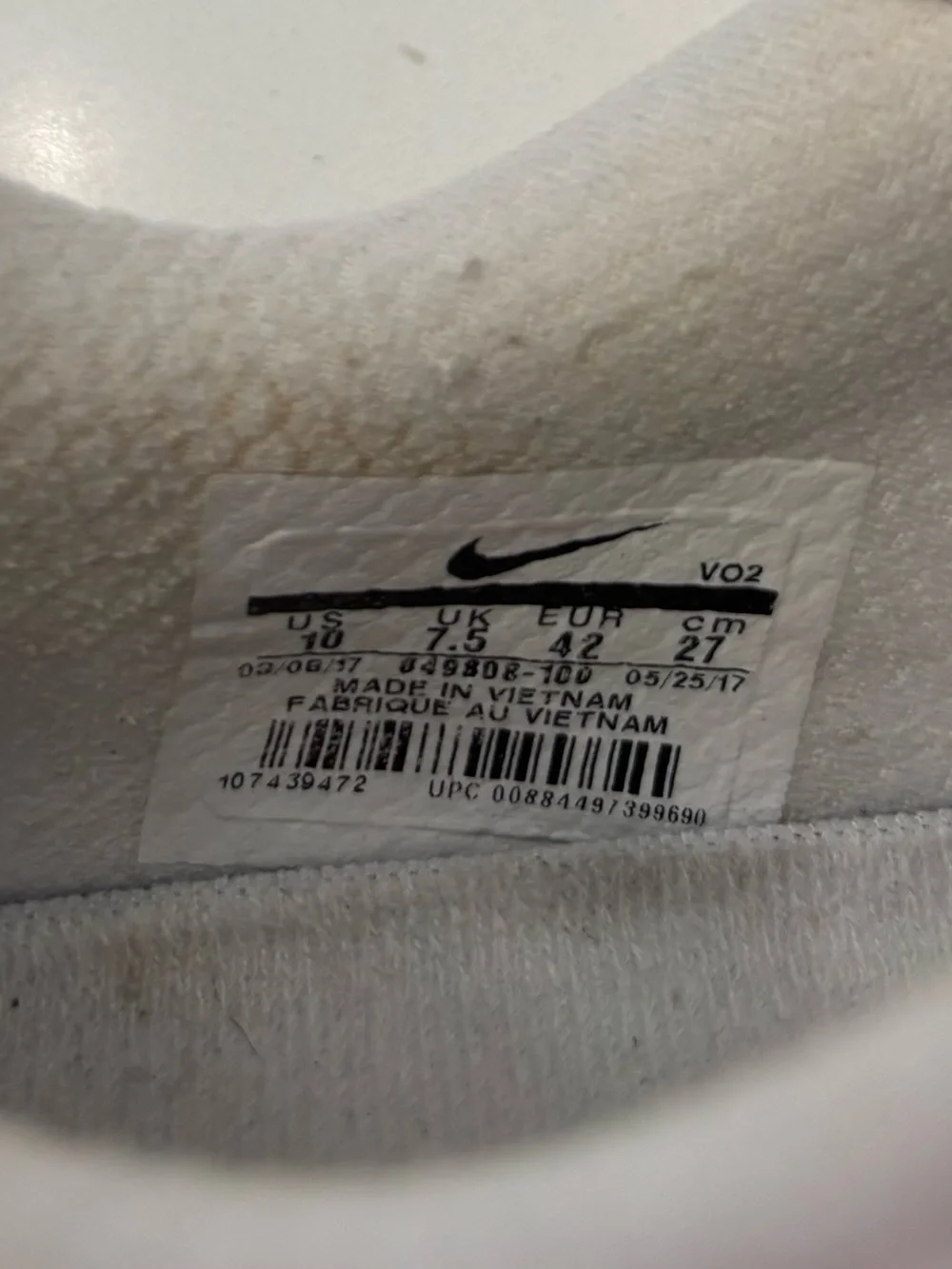 Nike Women’s 10 Metacon 3 AMP White/Gold Athletic Training Shoes/Sneakers